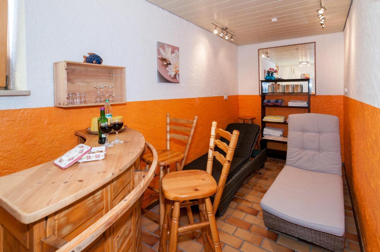 Hotel Effland Mit Innenpool Und Sauna 1 Stunde Zur Privatnutzung Pro Tag ไบริชเซลล์ ภายนอก รูปภาพ