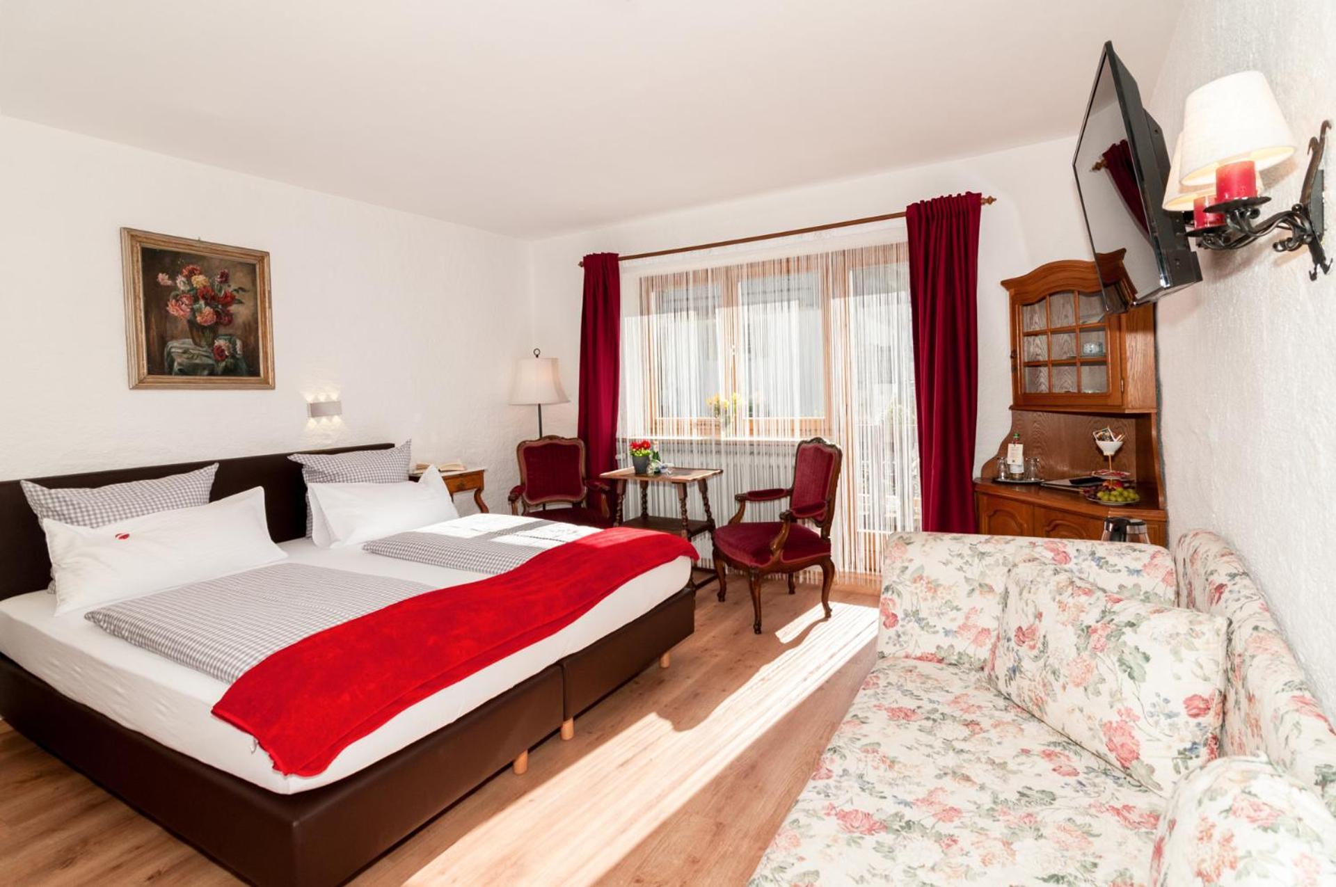 Hotel Effland Mit Innenpool Und Sauna 1 Stunde Zur Privatnutzung Pro Tag ไบริชเซลล์ ภายนอก รูปภาพ