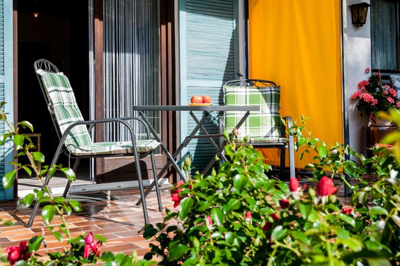 Hotel Effland Mit Innenpool Und Sauna 1 Stunde Zur Privatnutzung Pro Tag ไบริชเซลล์ ภายนอก รูปภาพ