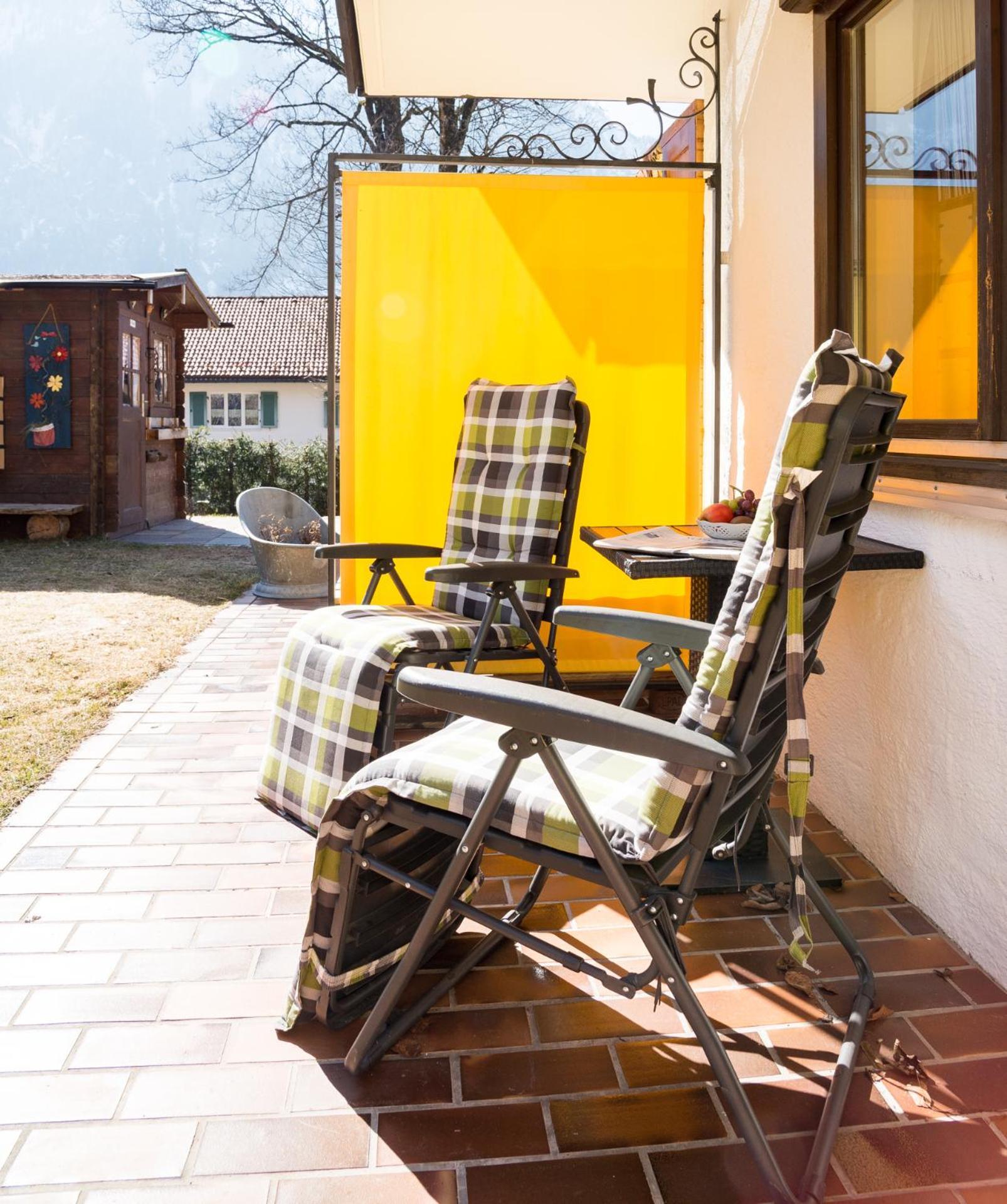 Hotel Effland Mit Innenpool Und Sauna 1 Stunde Zur Privatnutzung Pro Tag ไบริชเซลล์ ภายนอก รูปภาพ
